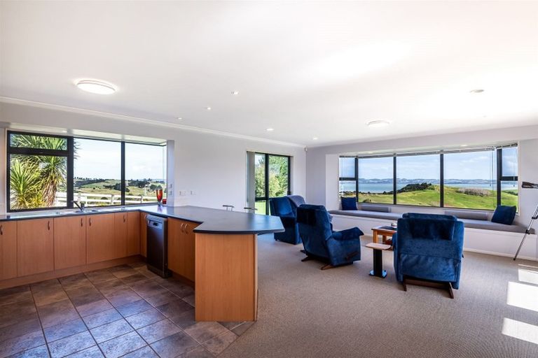Photo of property in 16 Oyster Road West, Kaukapakapa, Warkworth, 0984