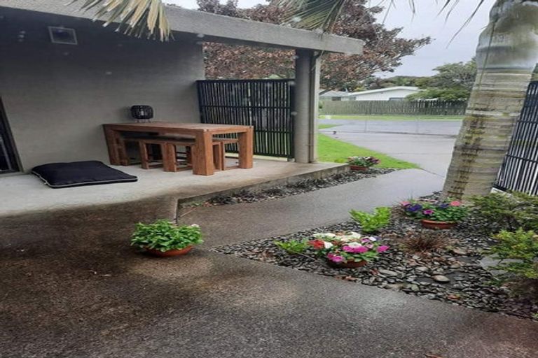 Photo of property in 21 Barbara Grove, Papamoa Beach, Papamoa, 3118