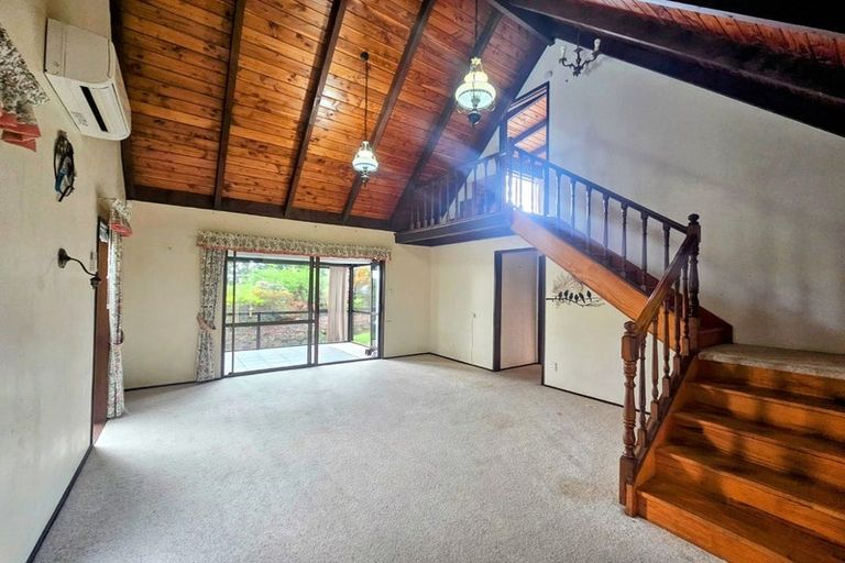 Photo of property in 11 Vipond Road, Stanmore Bay, Whangaparaoa, 0932