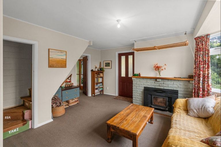 Photo of property in 342 Le Bons Bay Road, Le Bons Bay, Akaroa, 7583