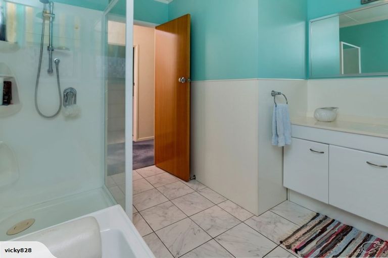 Photo of property in 52 George Point Road, Onerahi, Whangarei, 0110