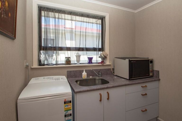 Photo of property in 42 Alamein Crescent, Onekawa, Napier, 4110