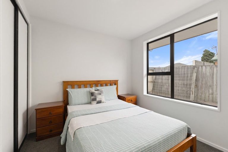 Photo of property in 1/3 Thornhill Place, Sockburn, Christchurch, 8042