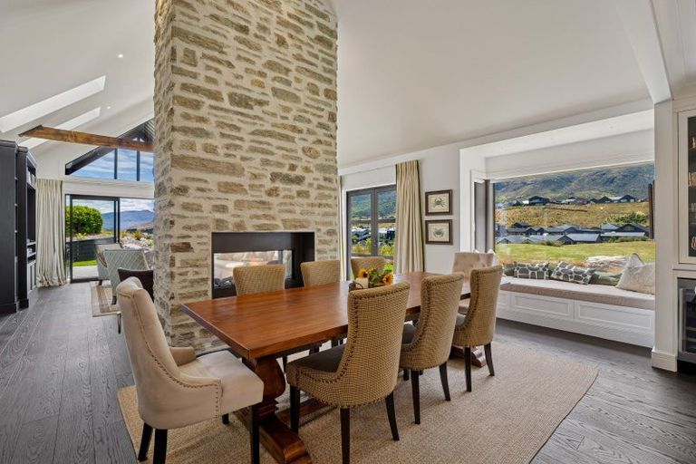 Photo of property in 40 Cunninghams Drive, Jacks Point, Queenstown, 9371