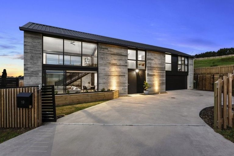 Photo of property in 19 Kamokore Glade, Pyes Pa, Tauranga, 3112