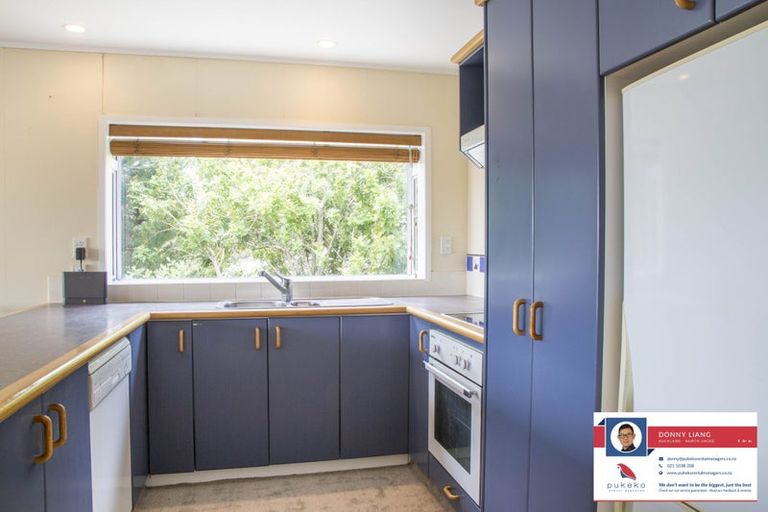 Photo of property in 2 Malters Place, Browns Bay, Auckland, 0630