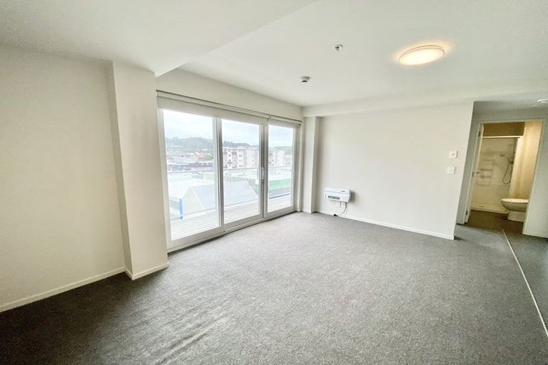 Photo of property in The Peak Apartments, 706/170 Taranaki Street, Te Aro, Wellington, 6011