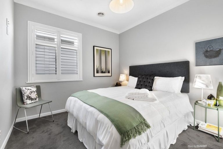 Photo of property in 17 Palm Avenue, Lyall Bay, Wellington, 6022