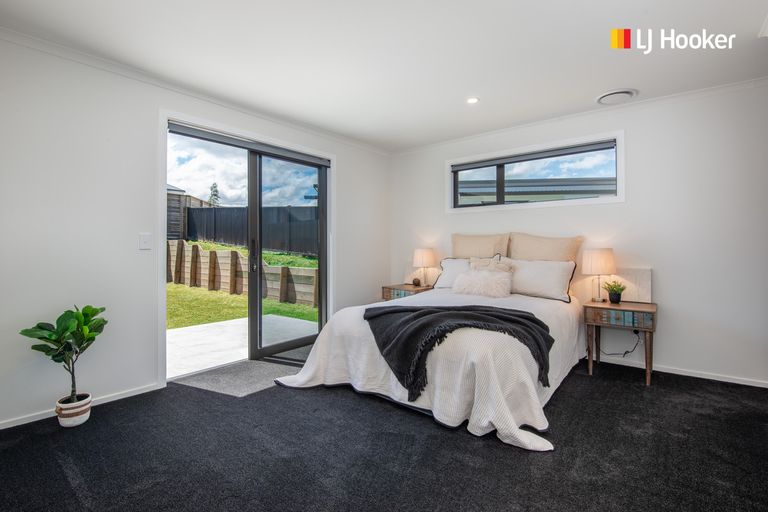 Photo of property in 42 Mcneil Street, Balclutha, 9230