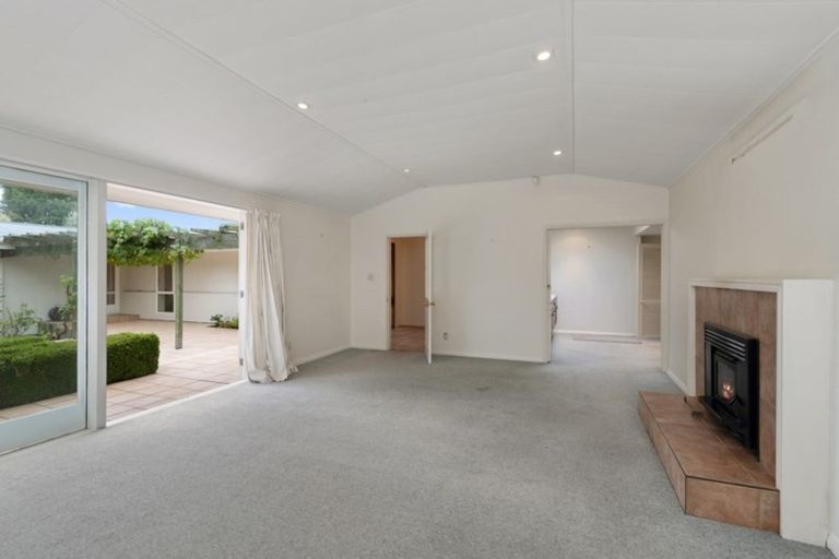 Photo of property in 208 Ilam Road, Ilam, Christchurch, 8041