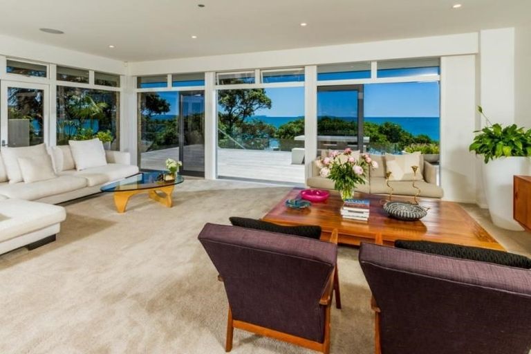 Photo of property in 2/34 Whitby Crescent, Mairangi Bay, Auckland, 0630
