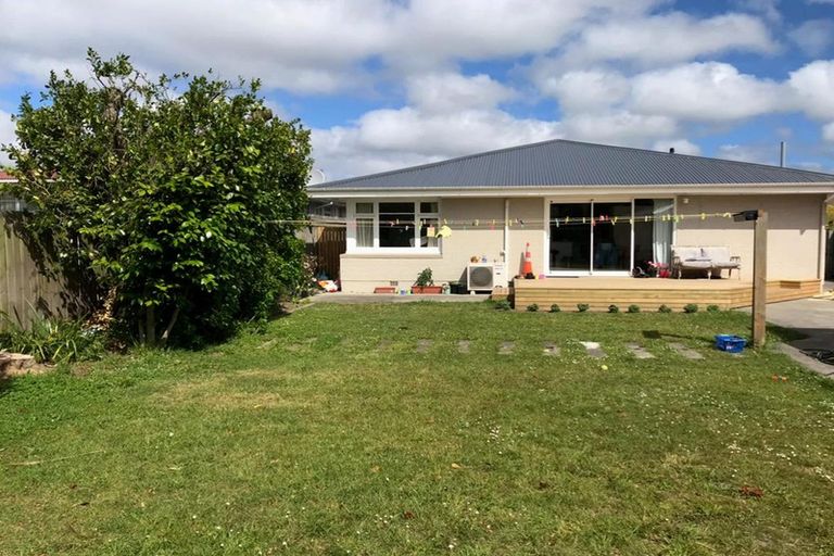 Photo of property in 25 Colman Avenue, Sockburn, Christchurch, 8042