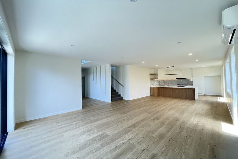 Photo of property in 16 The Anchorage, Sunnyhills, Auckland, 2010