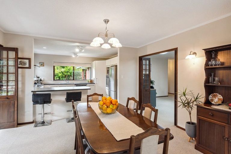 Photo of property in 15 Windsor Avenue, Waikanae, 5036