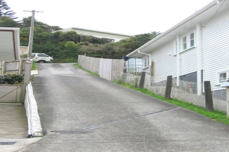 Photo of property in 8 Monowai Road, Johnsonville, Wellington, 6037