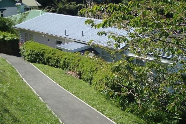 Photo of property in 38 Northland Road, Northland, Wellington, 6012