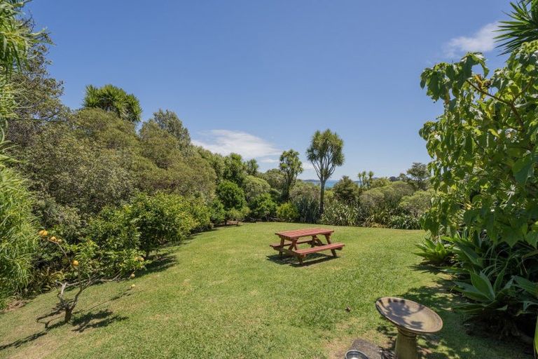 Photo of property in 206 Colville Road, Coromandel, 3584
