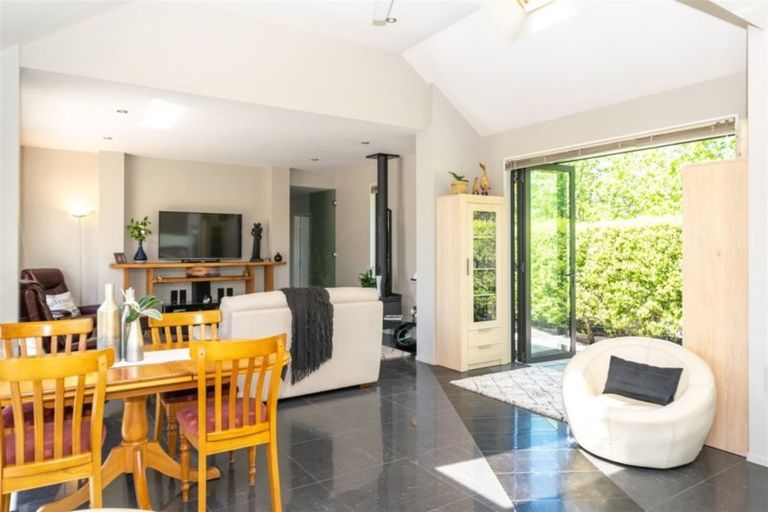 Photo of property in 16 Hammerichs Road, Rapaura, Blenheim, 7272