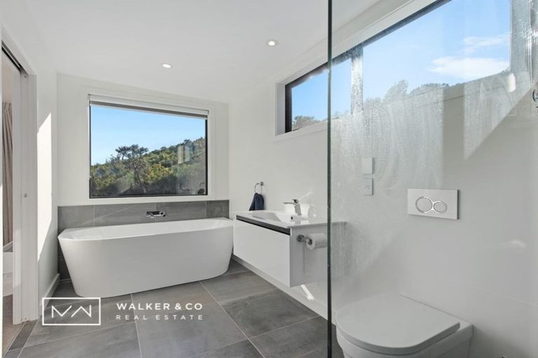 Photo of property in 235 Fairview Drive, Birchville, Upper Hutt, 5372