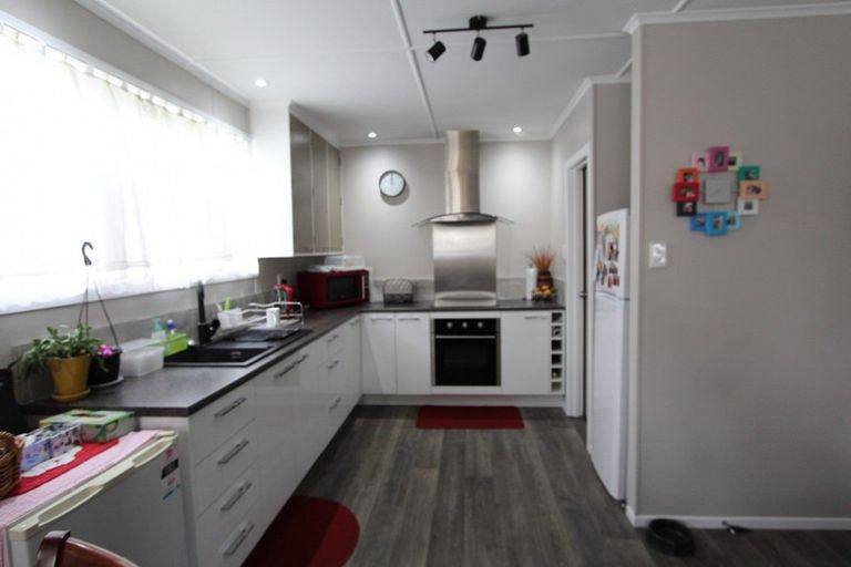 Photo of property in 194 Balmoral Drive, Tokoroa, 3420