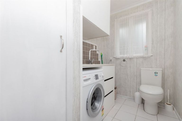 Photo of property in 11 Sacha Place, Glenview, Hamilton, 3206