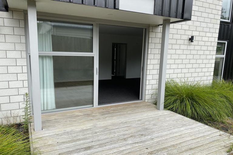 Photo of property in 2/22 Thomson Avenue, Dinsdale, Hamilton, 3204