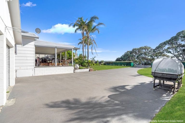 Photo of property in 243 One Tree Point Road, One Tree Point, 0118