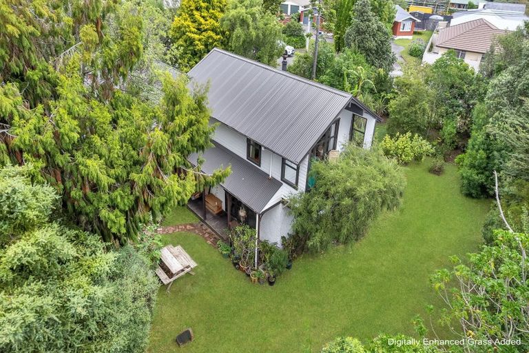 Photo of property in 114 Oxford Street, Ashhurst, 4810