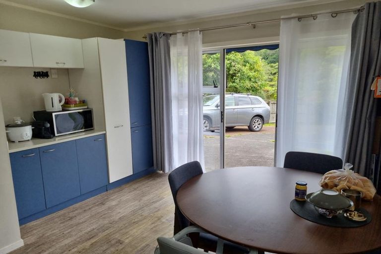 Photo of property in 156 Lynn Road, Bayview, Auckland, 0629