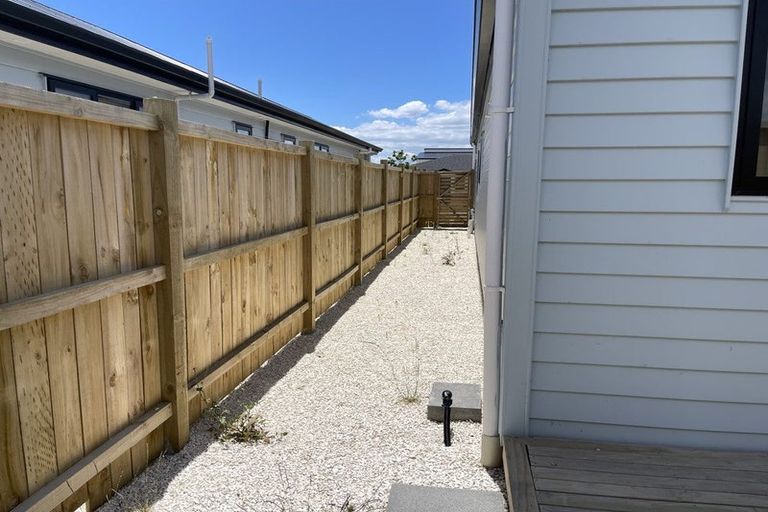 Photo of property in 22 Karihi Road, Karaka, Papakura, 2113