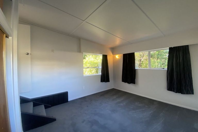 Photo of property in 11 Ranui Street, Waikawa, Picton, 7220