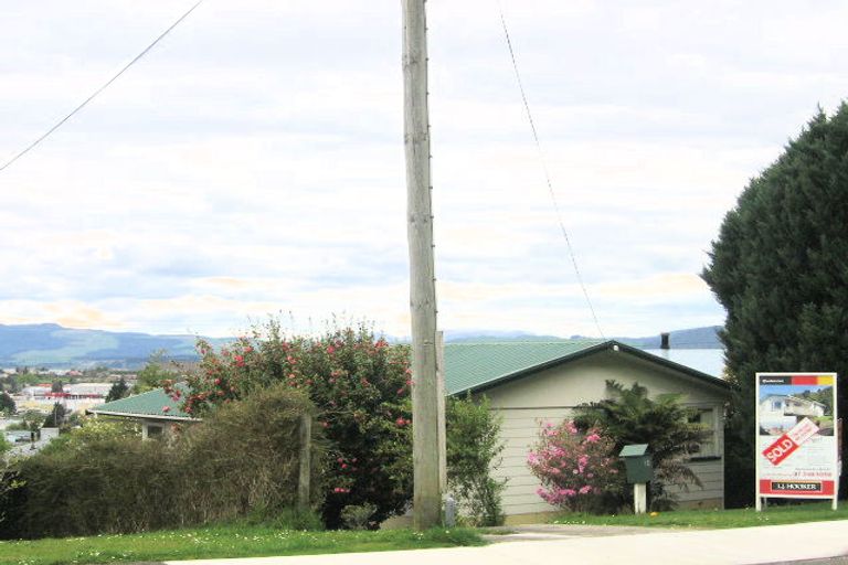 Photo of property in 92 Mallard Drive, Selwyn Heights, Rotorua, 3015