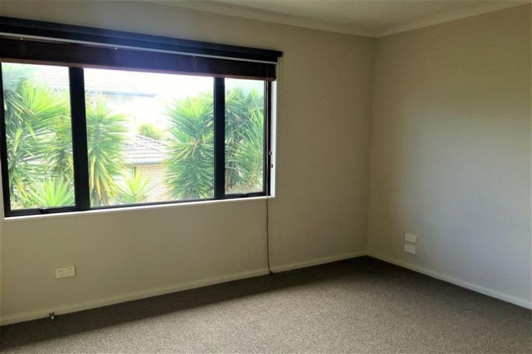 Photo of property in 77 Wayne Francis Drive, Flat Bush, Auckland, 2016