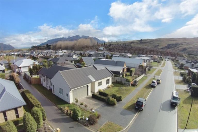Photo of property in 47 Hope Avenue, Lake Hayes, Queenstown, 9304