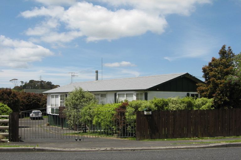 Photo of property in 30 Matua Road, Huapai, Kumeu, 0810
