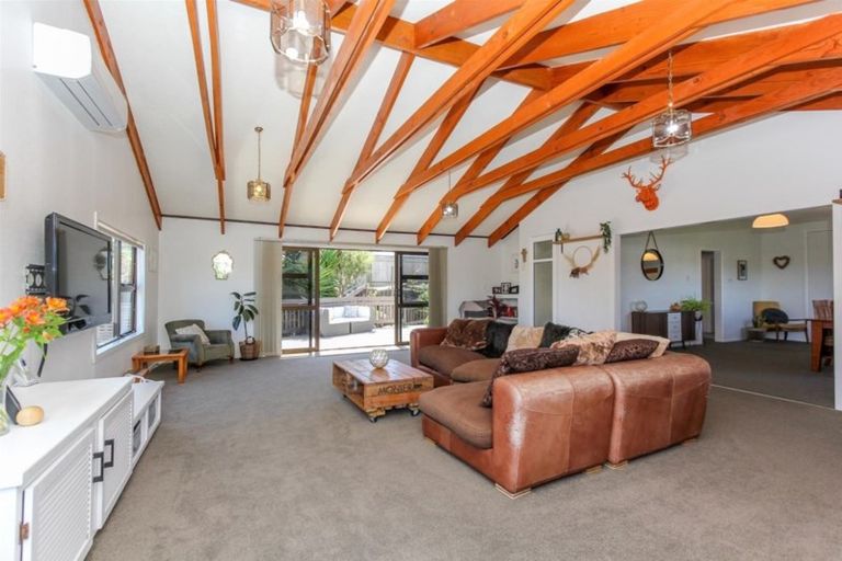 Photo of property in 15 Selwyn Street, Lower Vogeltown, New Plymouth, 4310