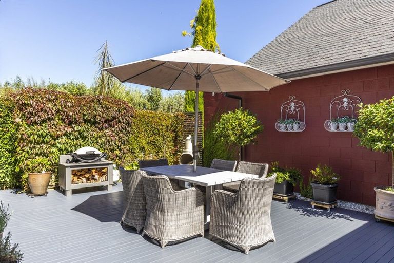 Photo of property in 107 Hill View Drive, Acacia Bay, Taupo, 3385