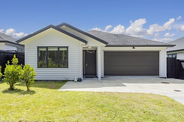 Photo of property in 91 Nobilo Road, Kumeu, 0810