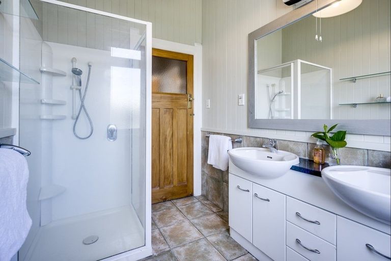 Photo of property in 3 Moeller Street, Taradale, Napier, 4112