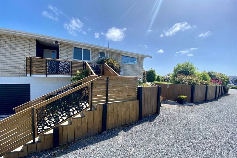 Photo of property in 17 Saint Andrew Place, Balclutha, 9230