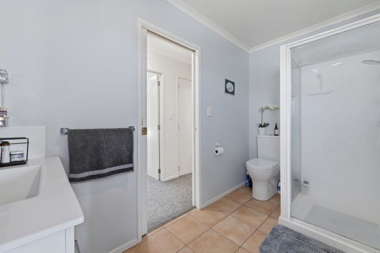 Photo of property in Cotswold Court, 1/8 Cheyne Road, Pyes Pa, Tauranga, 3112