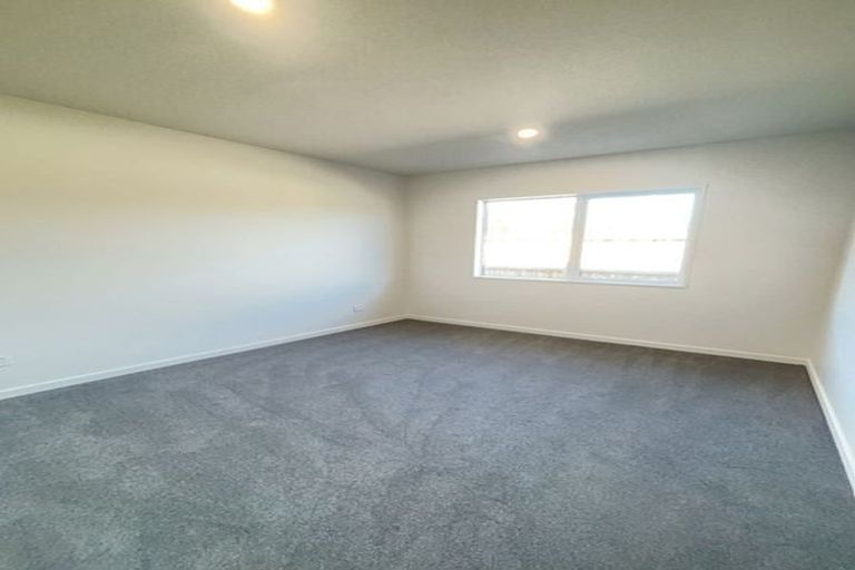 Photo of property in 31 Te Kanawa Lane, Rolleston, 7615