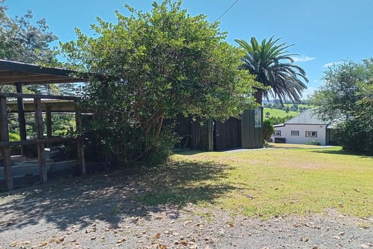 Photo of property in 245 Anderson Road, Helensville, 0875
