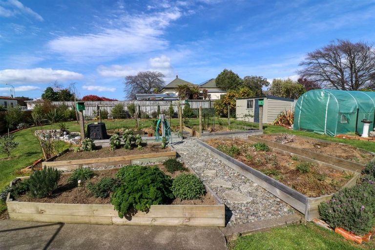 Photo of property in 42 Thyra Street, Dannevirke, 4930