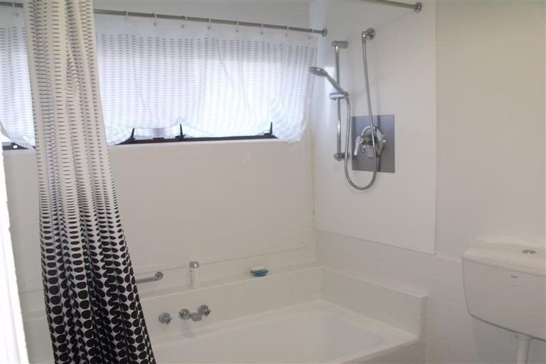 Photo of property in 5/16 Guthrie Road, Havelock North, 4130