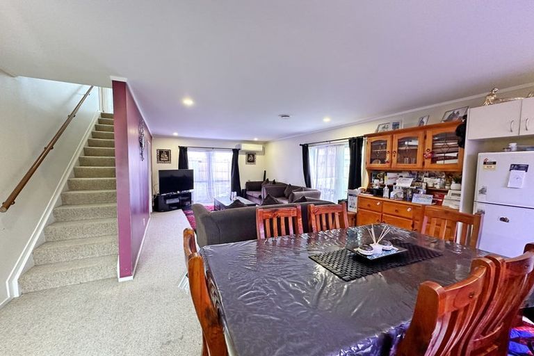 Photo of property in 6 Duxfield Drive, Ranui, Auckland, 0612