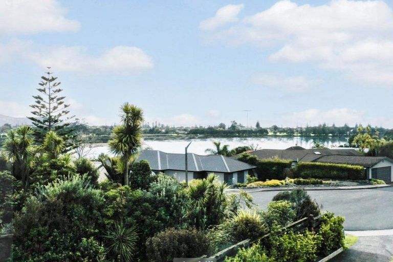 Photo of property in 34 Maori Hut Road, Red Beach, 0932