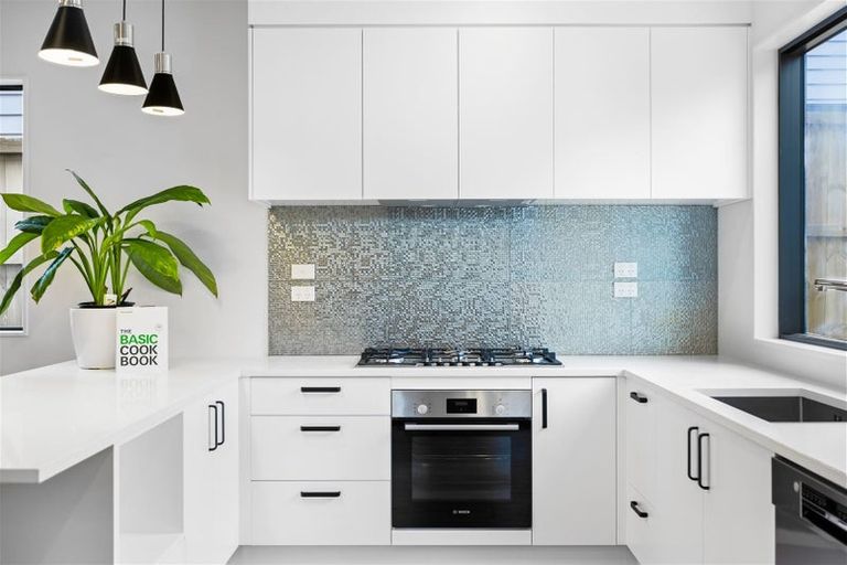 Photo of property in 19 Ta Moko Drive, Gulf Harbour, Whangaparaoa, 0930