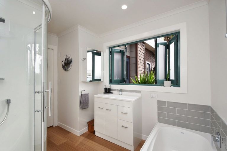 Photo of property in 205 Dunns Road, Otatara, Invercargill, 9879