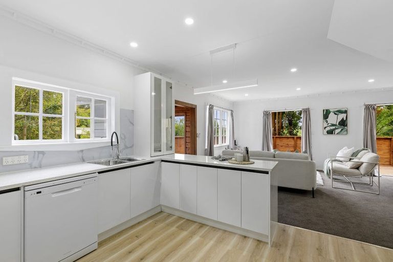 Photo of property in 128 Manuka Street, Stokes Valley, Lower Hutt, 5019